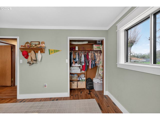 1456 Nw ALMIRA St, Roseburg, OR 97471