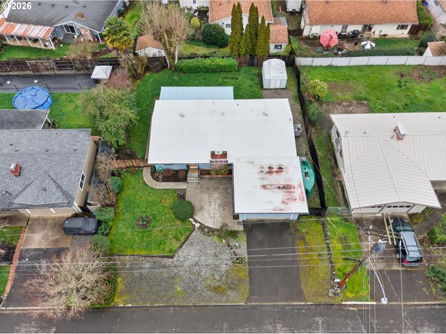 1456 Nw ALMIRA St, Roseburg, OR 97471