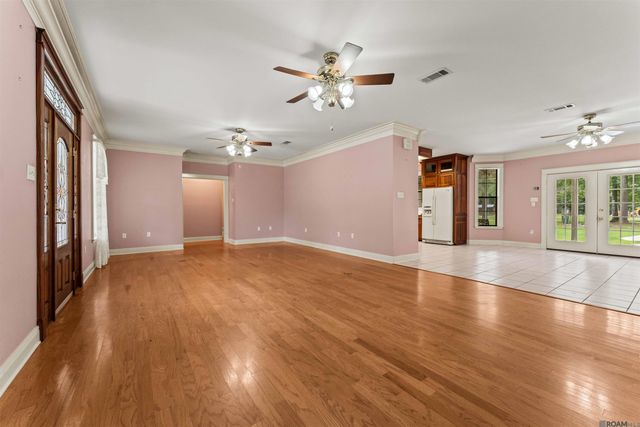 13856 Beaver Bend Rd, Baton Rouge, LA 70818
