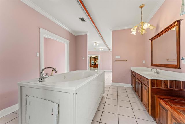 13856 Beaver Bend Rd, Baton Rouge, LA 70818