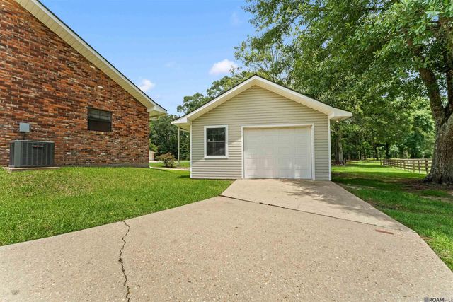 13856 Beaver Bend Rd, Baton Rouge, LA 70818