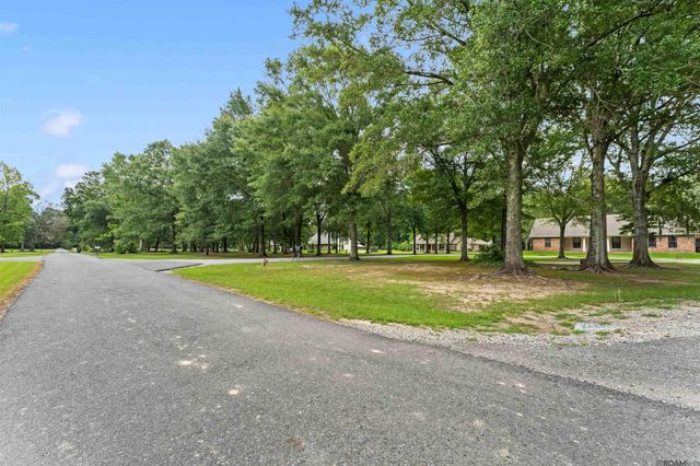 13856 Beaver Bend Rd, Baton Rouge, LA 70818