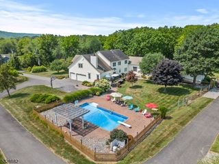 159 Bryans Rd, Washington Twp., NJ 08827