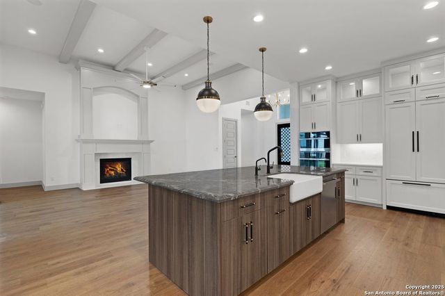 7203 Bluff Run, San Antonio, TX 78257