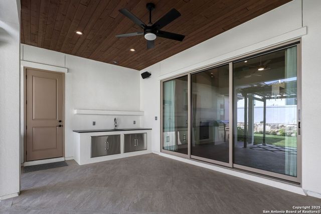 7203 Bluff Run, San Antonio, TX 78257