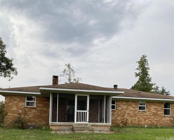 100 Wells Road, Amity, AR 71921