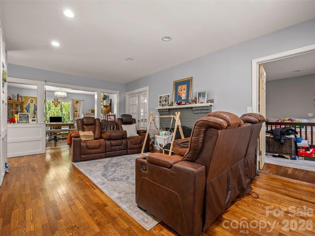 120 E Howard Street, Tryon, NC 28782