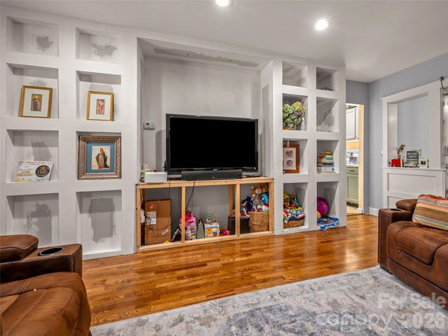 120 E Howard Street, Tryon, NC 28782