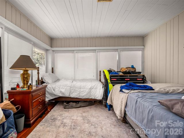 120 E Howard Street, Tryon, NC 28782