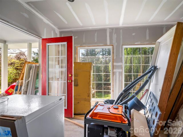 120 E Howard Street, Tryon, NC 28782