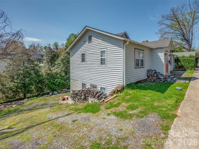 120 E Howard Street, Tryon, NC 28782