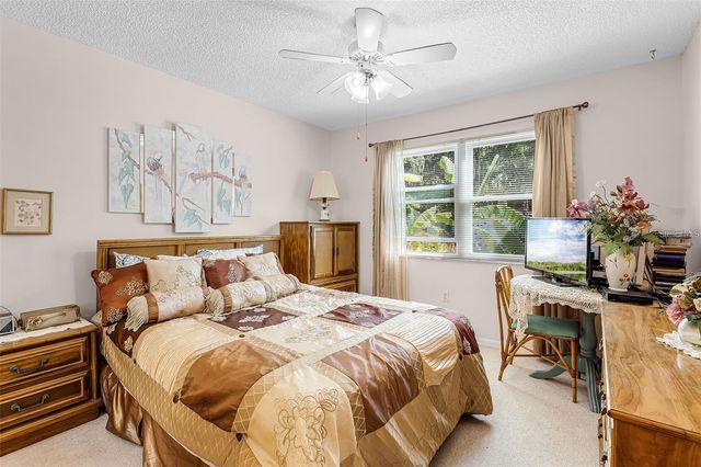 32537 OAK PARK DRIVE, Leesburg, FL 34748