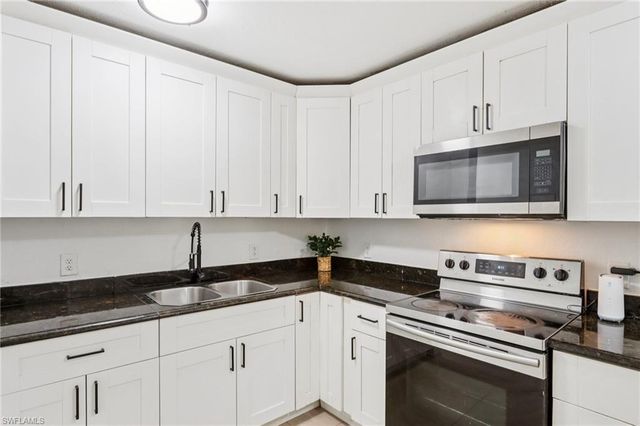 89 Cabana AVE, North Fort Myers, FL 33903