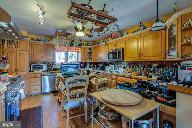 567 SHULTZ RD, Washington Boro, PA 17582