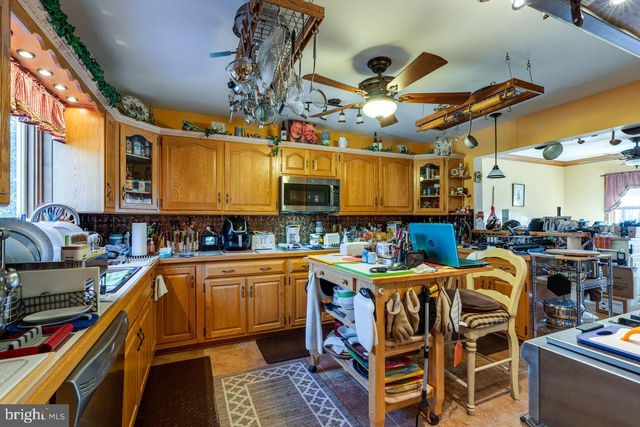 567 SHULTZ RD, Washington Boro, PA 17582