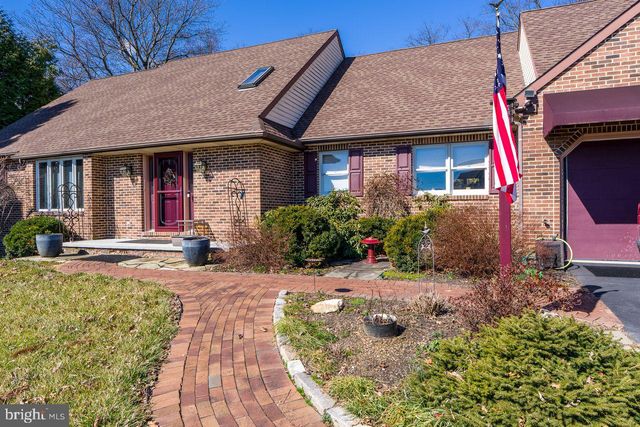 567 SHULTZ RD, Washington Boro, PA 17582