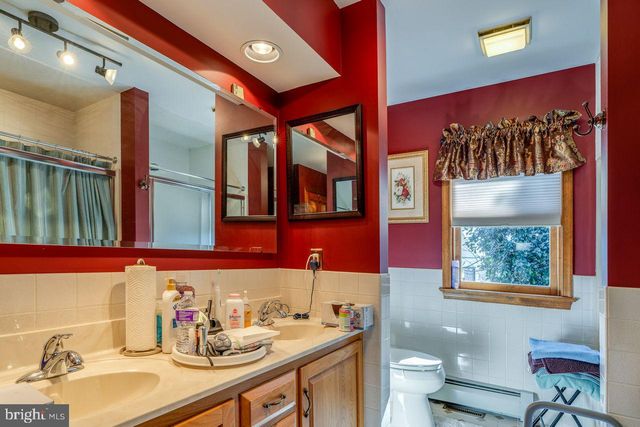 567 SHULTZ RD, Washington Boro, PA 17582