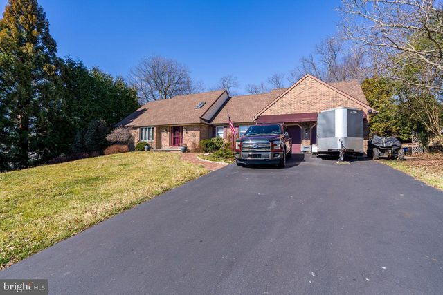 567 SHULTZ RD, Washington Boro, PA 17582