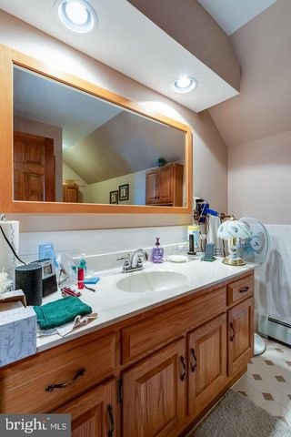 567 SHULTZ RD, Washington Boro, PA 17582