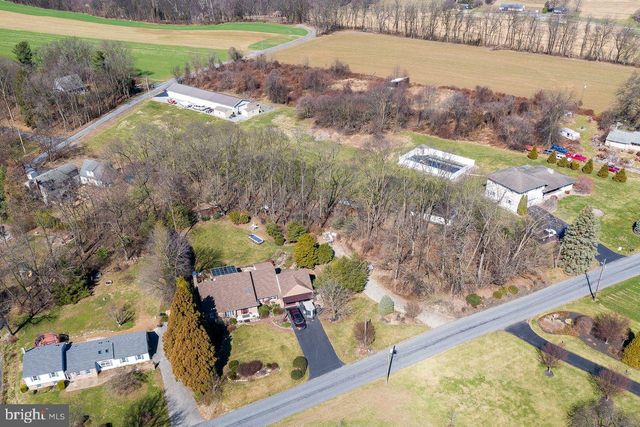 567 SHULTZ RD, Washington Boro, PA 17582