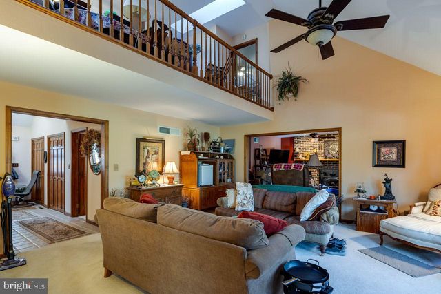 567 SHULTZ RD, Washington Boro, PA 17582