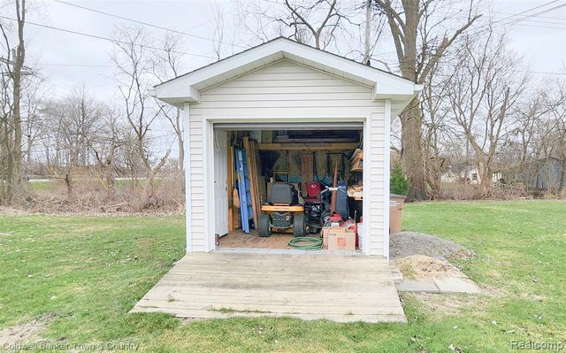 57035 Bonne Terre, New Hudson, MI 48165