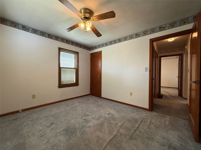 127 W 1ST Street, Waterford, PA 16441
