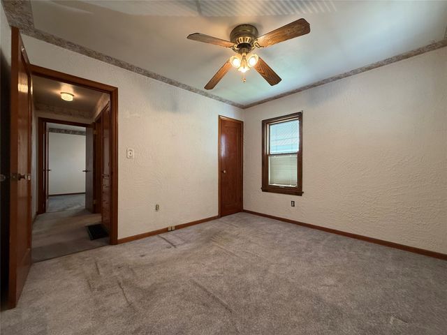 127 W 1ST Street, Waterford, PA 16441