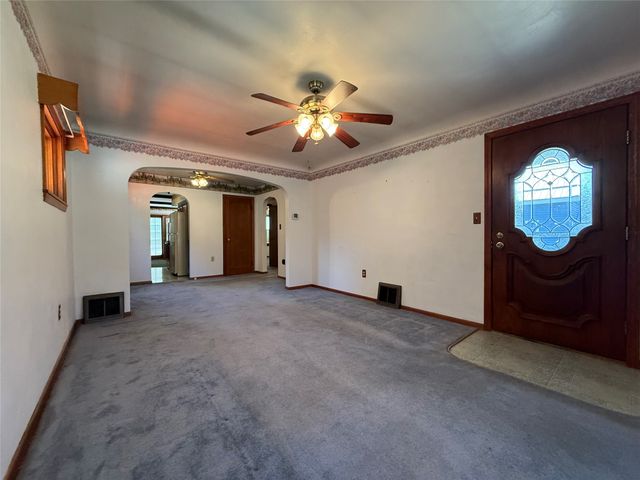 127 W 1ST Street, Waterford, PA 16441