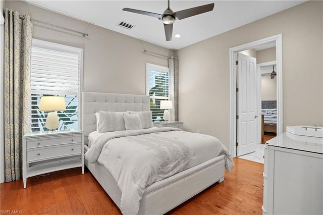 6376 Costa CIR, Naples, FL 34113