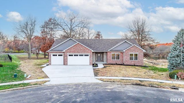 1621 GRANDLAKE Court, Pekin, IL 61554