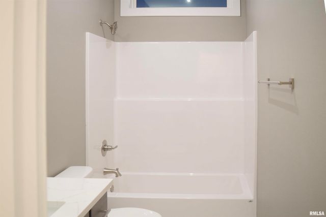 1621 GRANDLAKE Court, Pekin, IL 61554