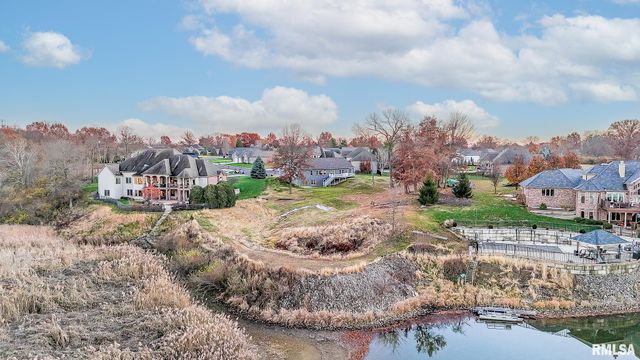 1621 GRANDLAKE Court, Pekin, IL 61554