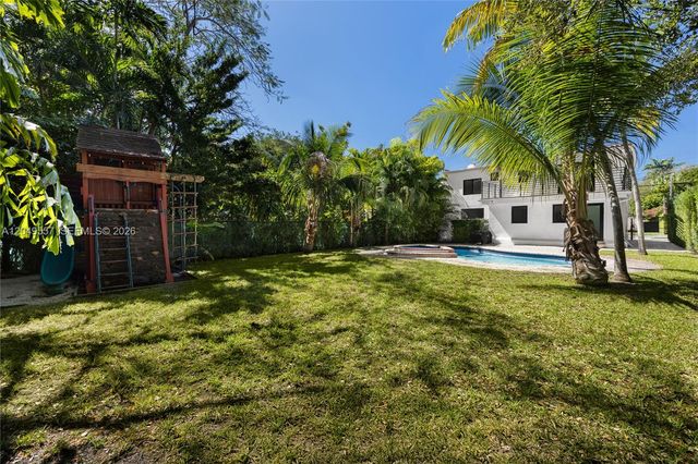 7111 SW 63rd Avenue, South Miami, FL 33143