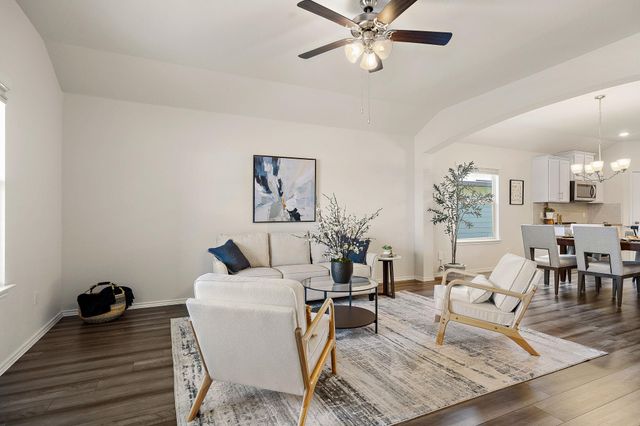 1944 T H Johnson DR, Taylor, TX 76574