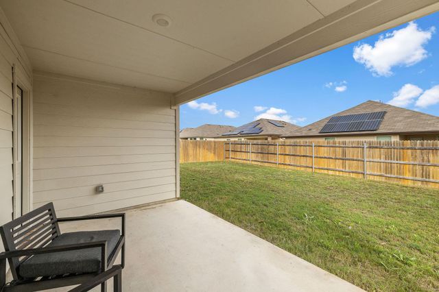 1944 T H Johnson DR, Taylor, TX 76574