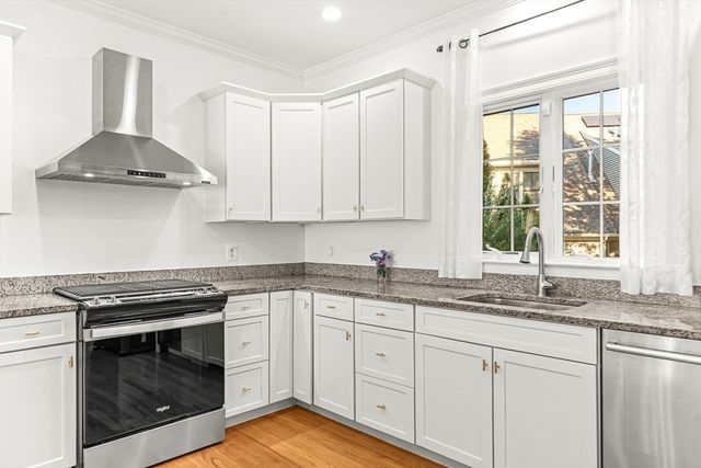7 Sherman Place 7, Winchester, MA 01890