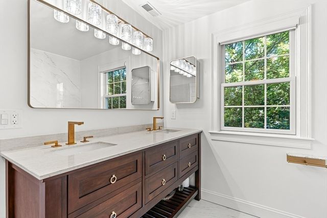 7 Sherman Place 7, Winchester, MA 01890