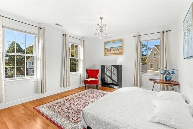7 Sherman Place 7, Winchester, MA 01890