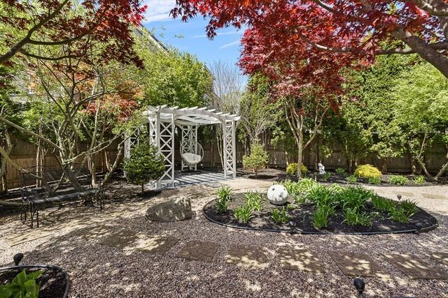 7 Sherman Place 7, Winchester, MA 01890