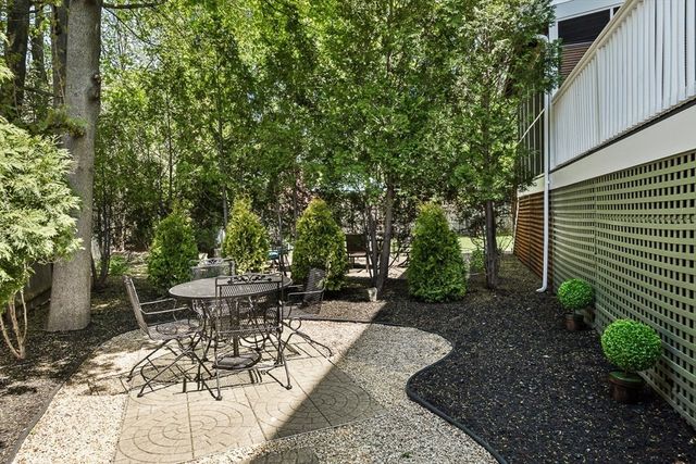 7 Sherman Place 7, Winchester, MA 01890