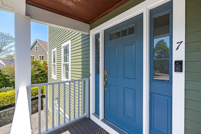 7 Sherman Place 7, Winchester, MA 01890