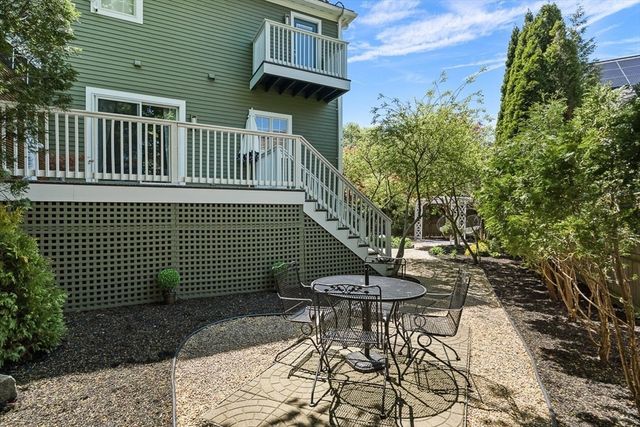 7 Sherman Place 7, Winchester, MA 01890