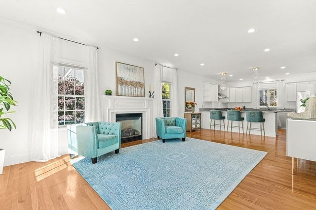 7 Sherman Place 7, Winchester, MA 01890