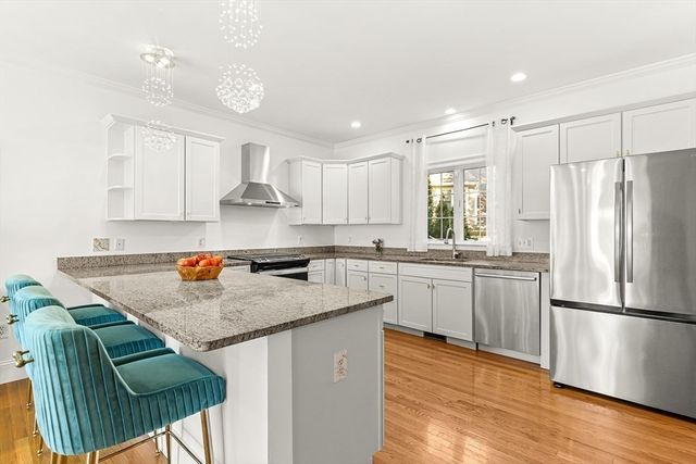 7 Sherman Place 7, Winchester, MA 01890