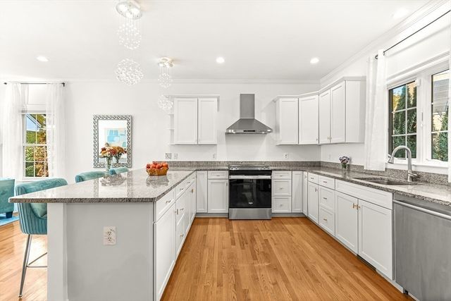7 Sherman Place 7, Winchester, MA 01890