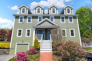 7 Sherman Place 7, Winchester, MA 01890