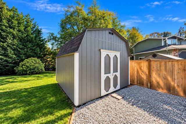 26126 147th Place SE, Kent, WA 98042