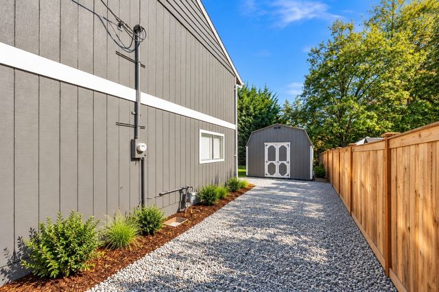 26126 147th Place SE, Kent, WA 98042