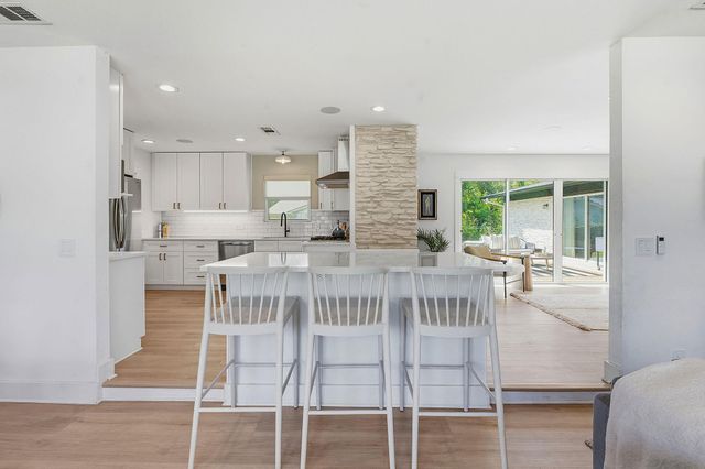 4403 Elmsgrove DR, Austin, TX 78721